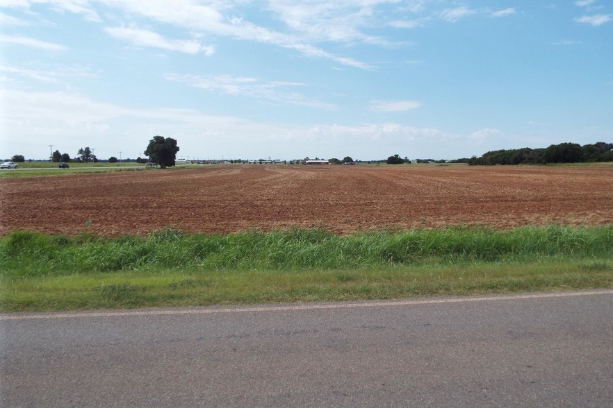 23672399 N Main St, Fairview, OK for sale - Building Photo - Image 1 of 1