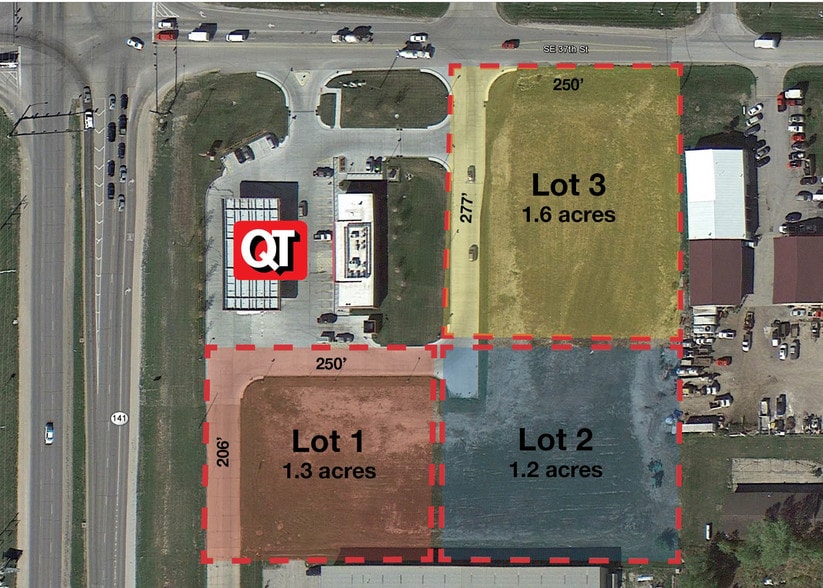 1950 SE 37th St, Grimes, IA 50111