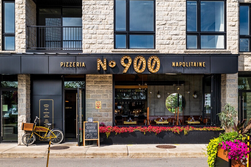 861-867 Rue Saint-Pierre, Terrebonne, QC for lease - Building Photo - Image 2 of 6