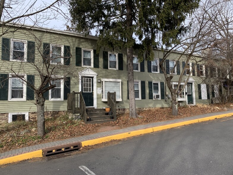 2-4 Leigh St, Clinton, NJ for sale - Building Photo - Image 1 of 1