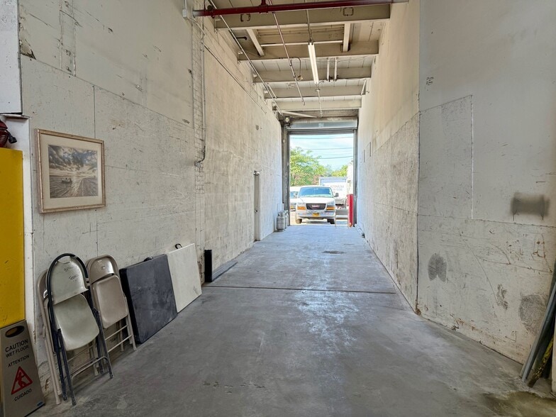 41-55 Montgomery St, Belleville, NJ for lease - Building Photo - Image 3 of 3