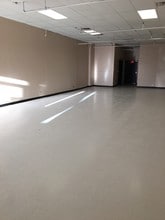 925-929 S York St, Elmhurst, IL for lease Interior Photo- Image 1 of 1