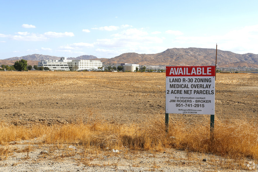 Alessandro Blvd. @ Morrison St., Moreno Valley, CA for sale - Primary Photo - Image 1 of 1
