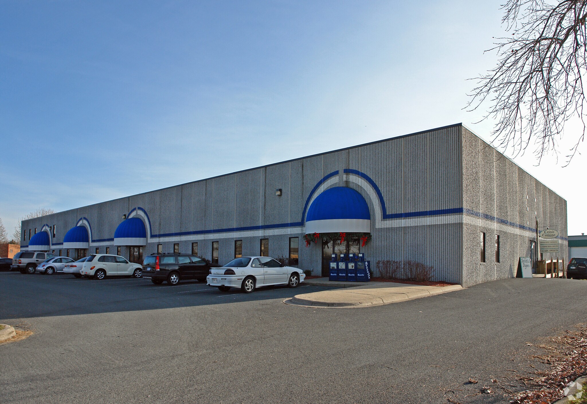 1901-1933 Curve Crest Blvd W, Stillwater, MN for sale Primary Photo- Image 1 of 1