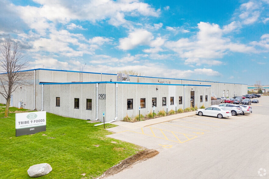 2901 Progress Rd, Madison, WI for lease - Building Photo - Image 1 of 11