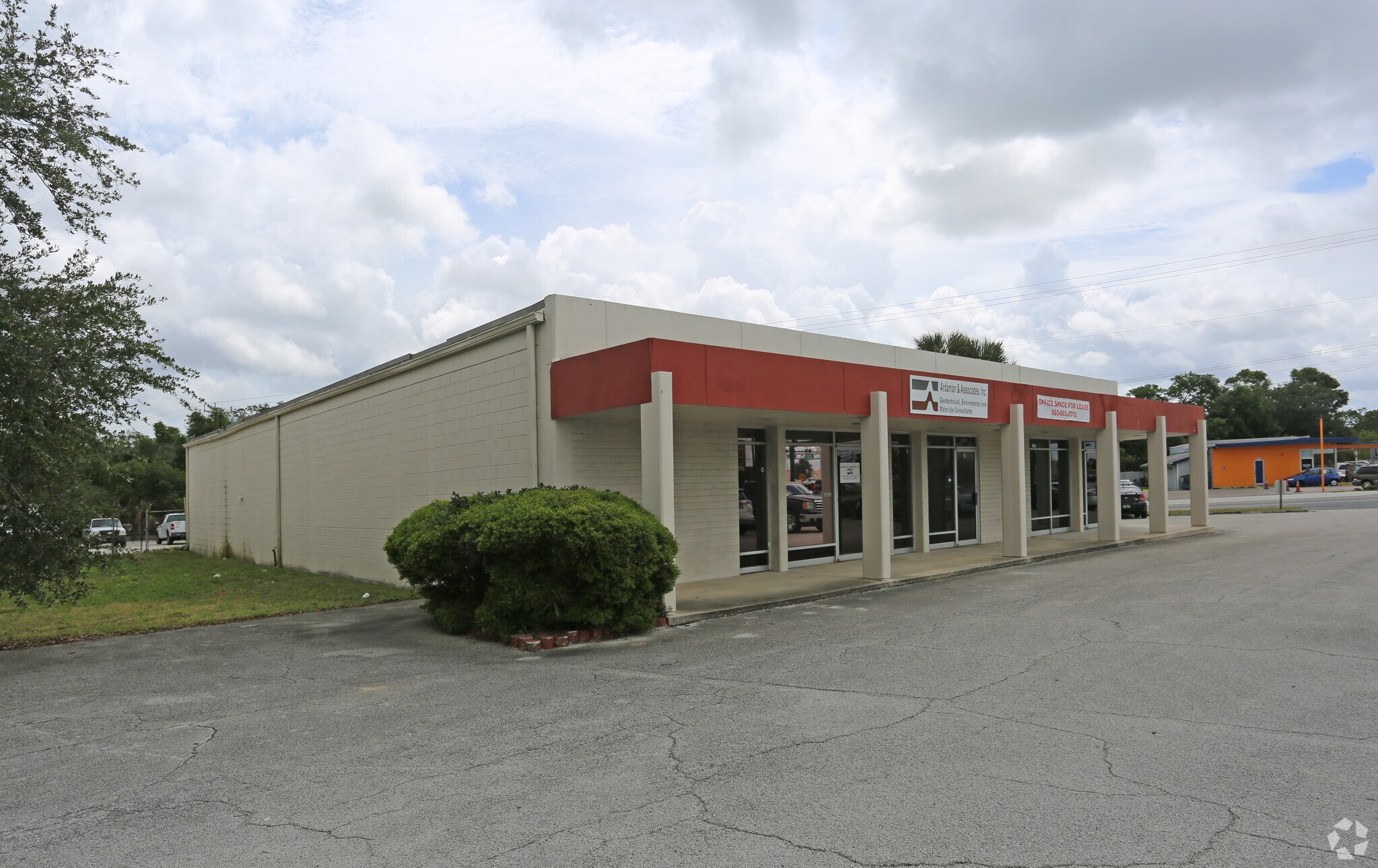 1300 N Cocoa Blvd, Cocoa, FL for sale Primary Photo- Image 1 of 1