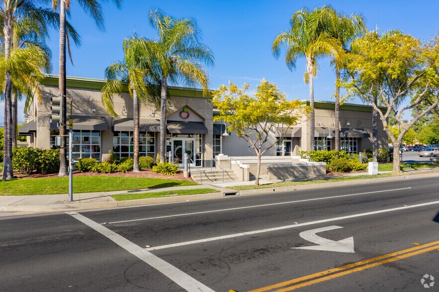 2131 W Commonwealth Ave, Alhambra, CA 91803