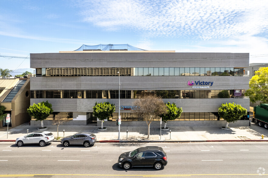 4940 Van Nuys Blvd, Sherman Oaks, CA for sale - Primary Photo - Image 1 of 1