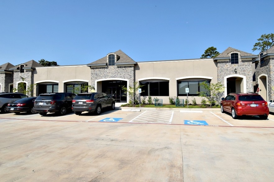 150 Pine Forest Dr, Shenandoah, TX for lease - Primary Photo - Image 1 of 17