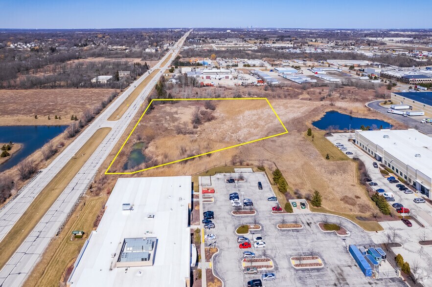 10000 S 27th St, Oak Creek, WI 53154