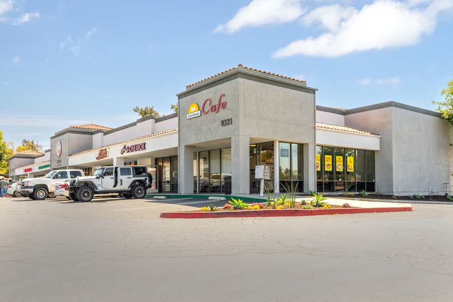 1031 S Santa Fe Ave, Vista, CA for lease - Building Photo - Image 2 of 6