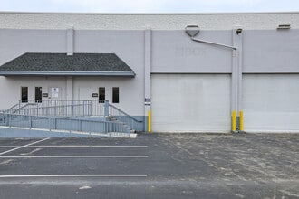 7950-7966 NW 14th St, Miami, FL for lease Building Photo- Image 2 of 14