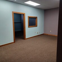 217 Wisconsin Ave, Waukesha, WI for lease Interior Photo- Image 2 of 4