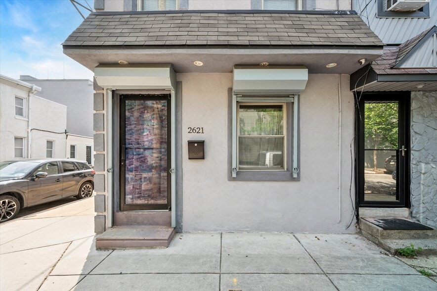 2621 Sepviva St, Philadelphia, PA for sale - Building Photo - Image 3 of 27
