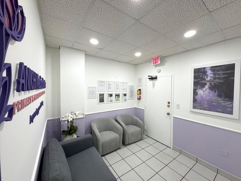 8100 W Flagler St, Miami, FL for lease - Building Photo - Image 3 of 23