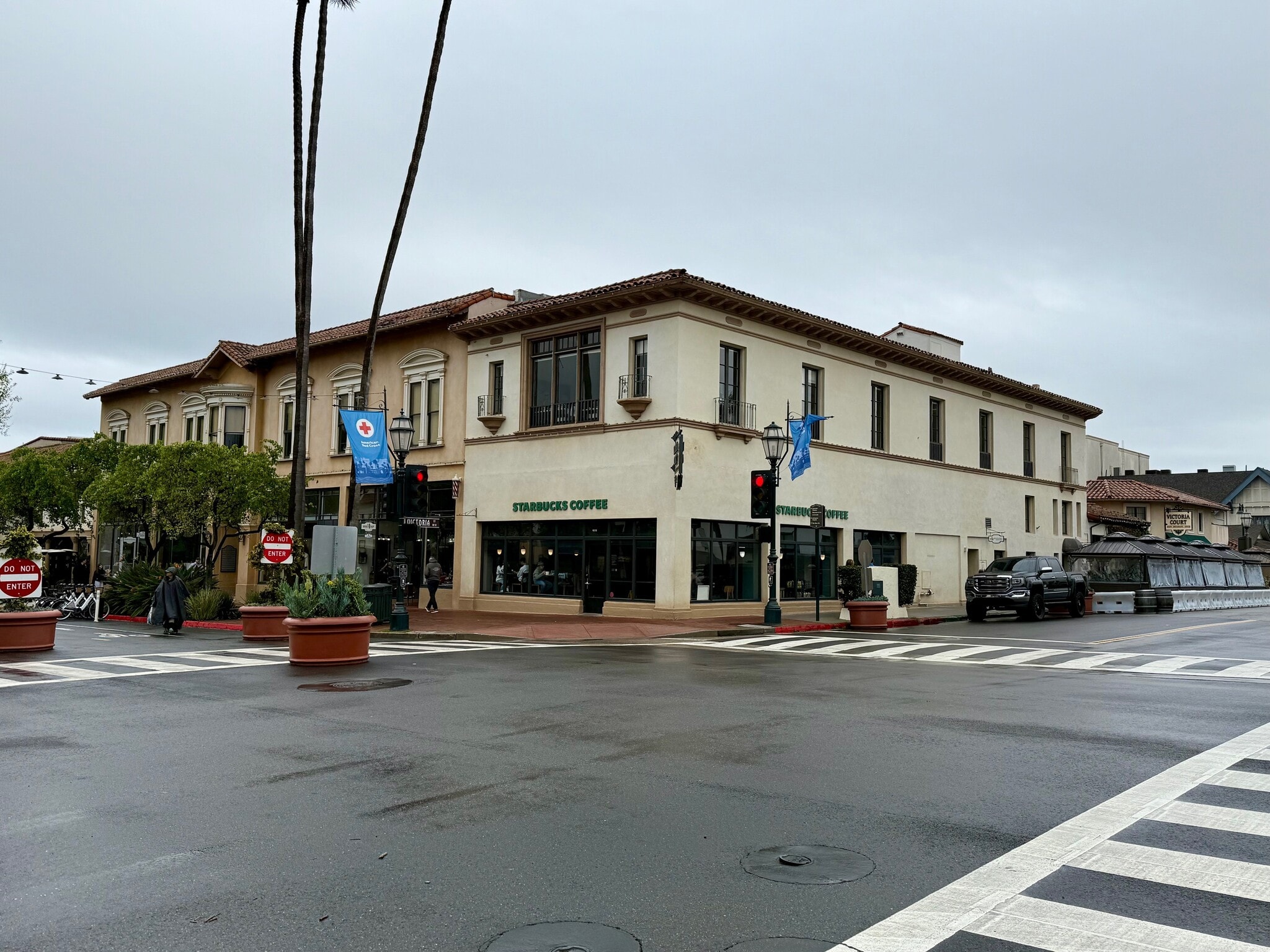 1235 State St, Santa Barbara, CA for lease Building Photo- Image 1 of 7