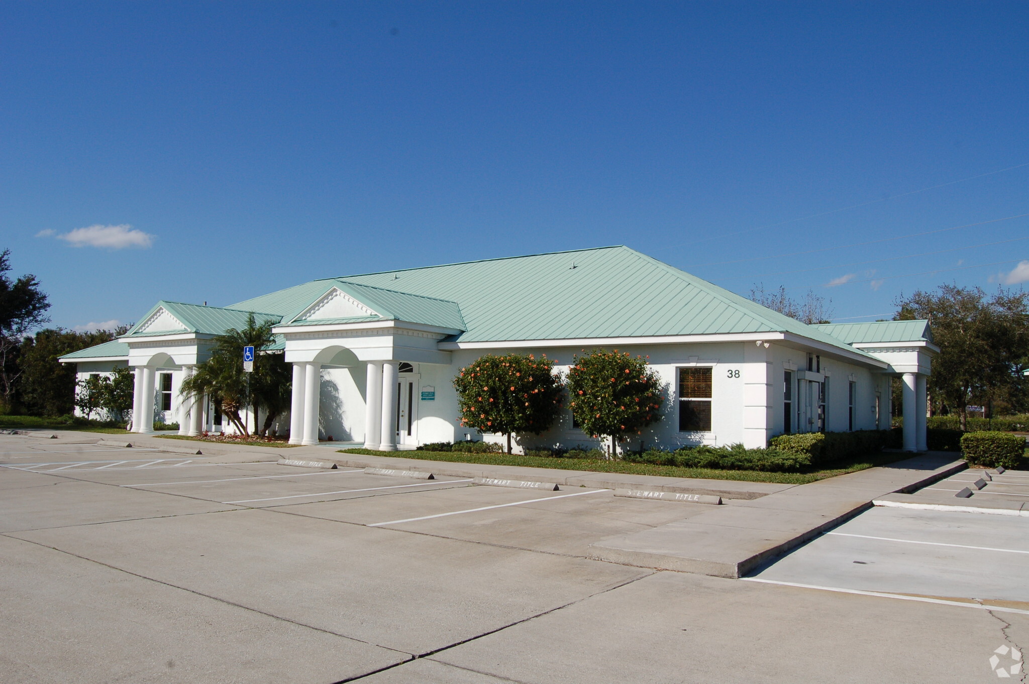 38 Suntree Pl, Melbourne, FL for lease Primary Photo- Image 1 of 4