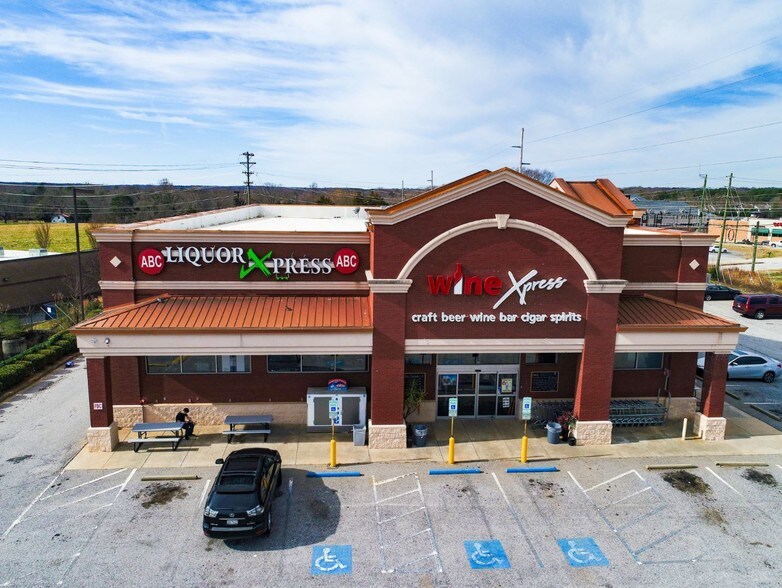 202 Scuffletown Rd, Simpsonville, SC for sale - Primary Photo - Image 1 of 1