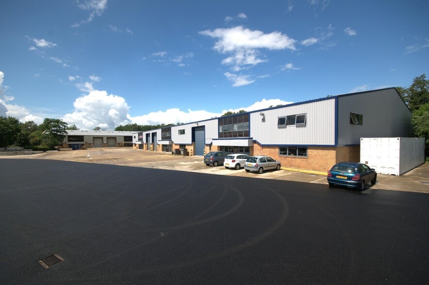 Electron Way, Eastleigh for lease - Building Photo - Image 2 of 9