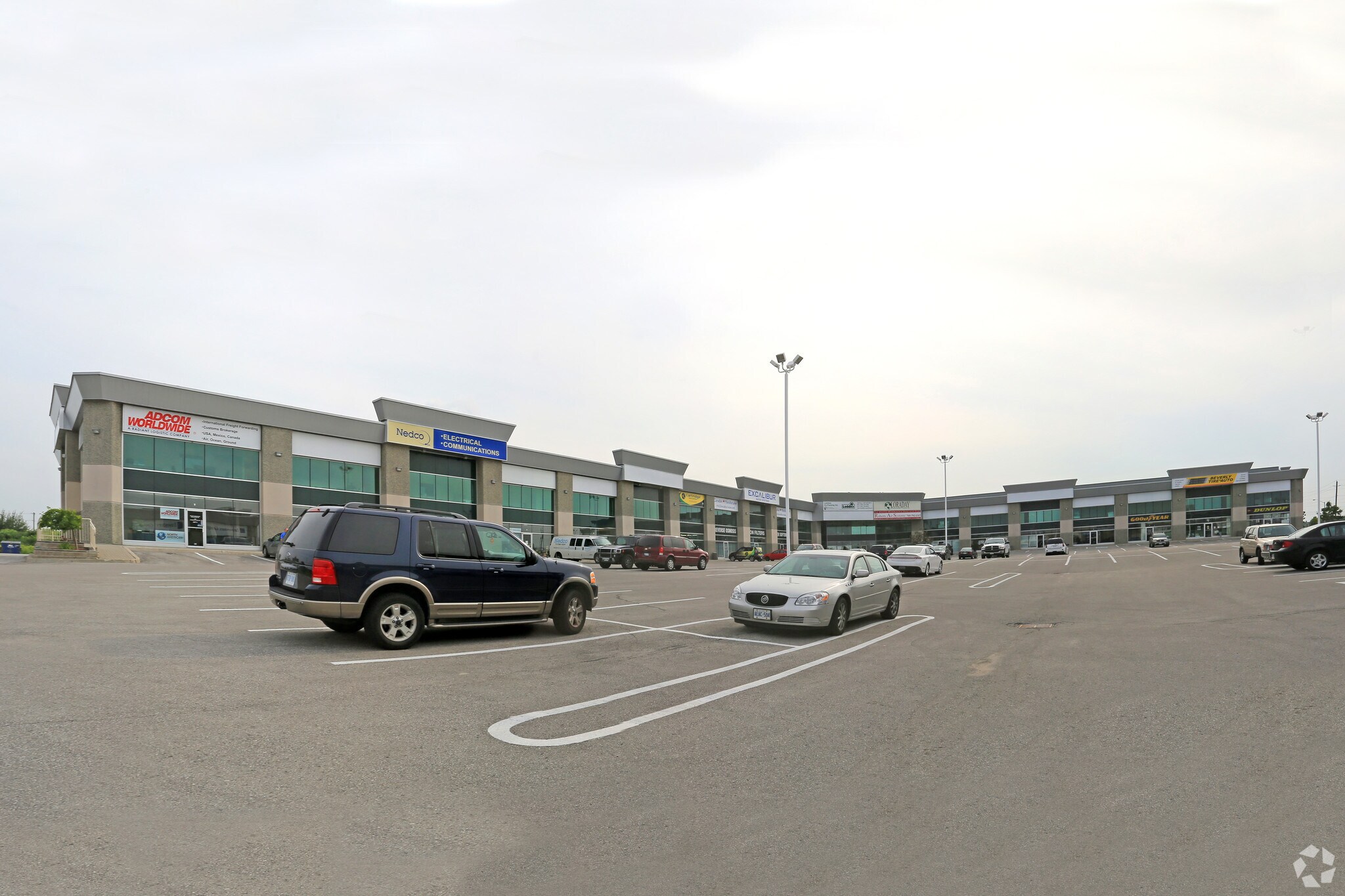142 Commerce Park Dr, Barrie, ON for lease Primary Photo- Image 1 of 8
