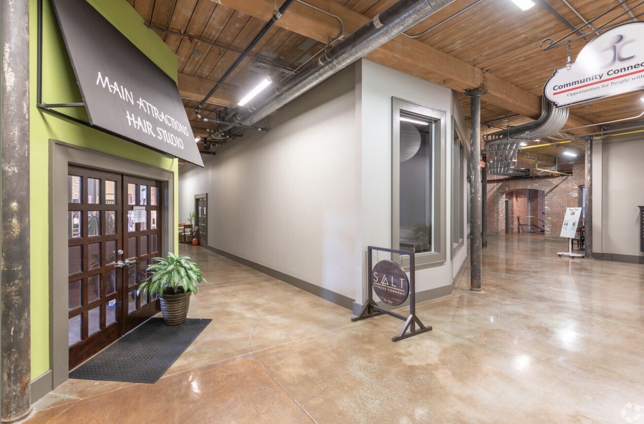 1082 Davol St, Fall River, MA 02720 OfficeRetail for Lease