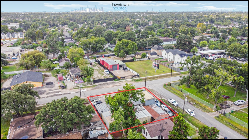 2623 Berry Rd, Houston, TX for sale - Building Photo - Image 2 of 23