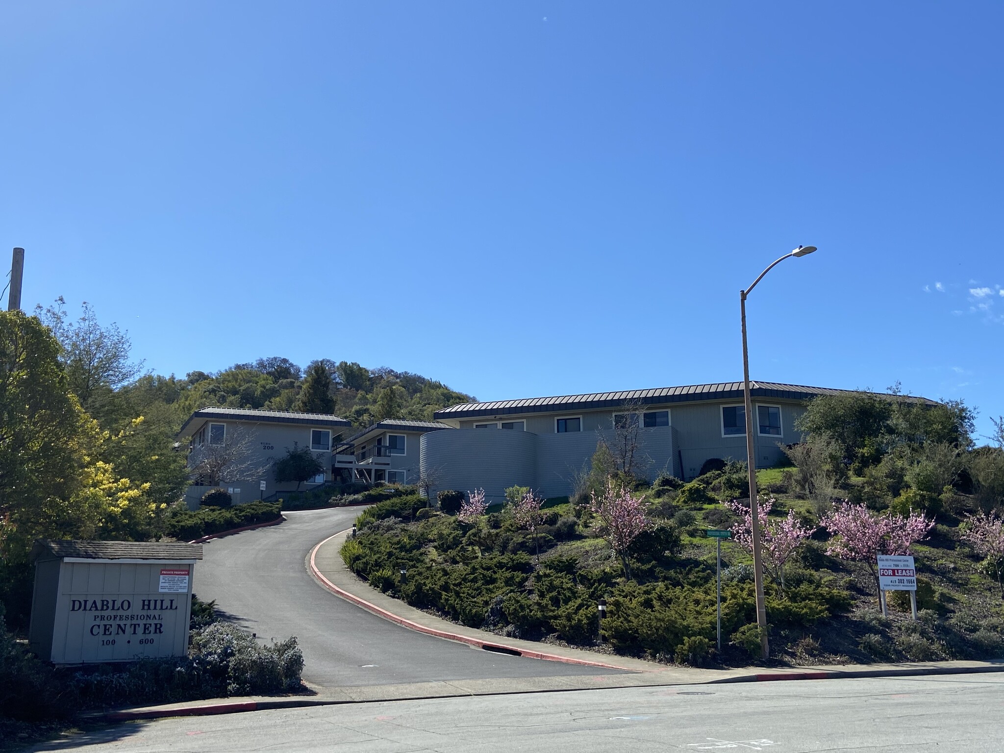 100 Professional Center Dr, Novato, CA for lease Building Photo- Image 1 of 16