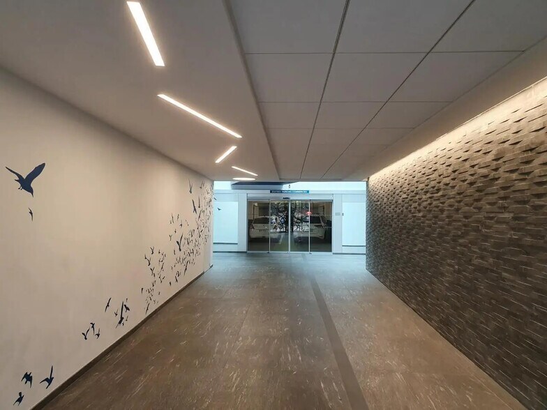 56 Avenue De Bayonne, Anglet for sale - Building Photo - Image 3 of 19