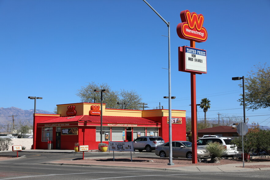 2155 S 6th Ave, Tucson, AZ for sale - Building Photo - Image 1 of 1