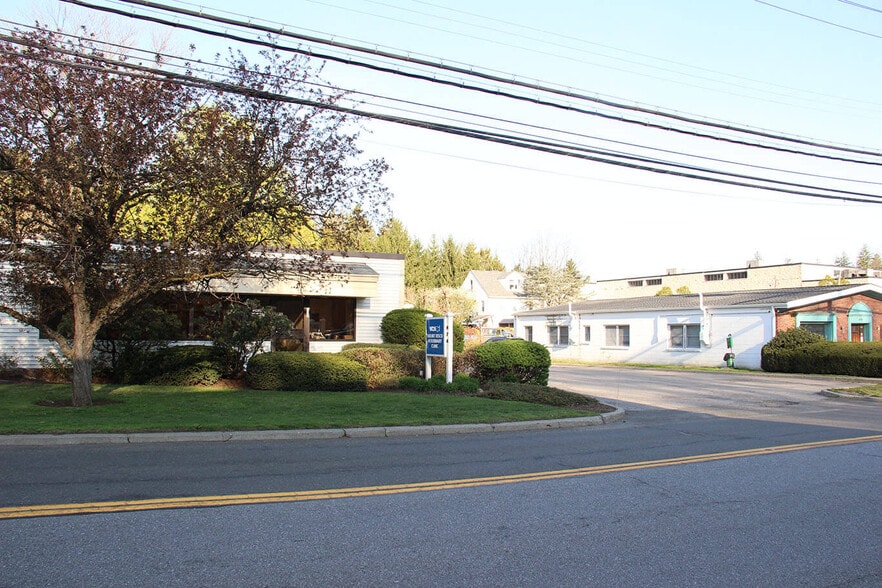 474 LEXINGTON AVE, Mount Kisco, NY for sale - Building Photo - Image 2 of 2