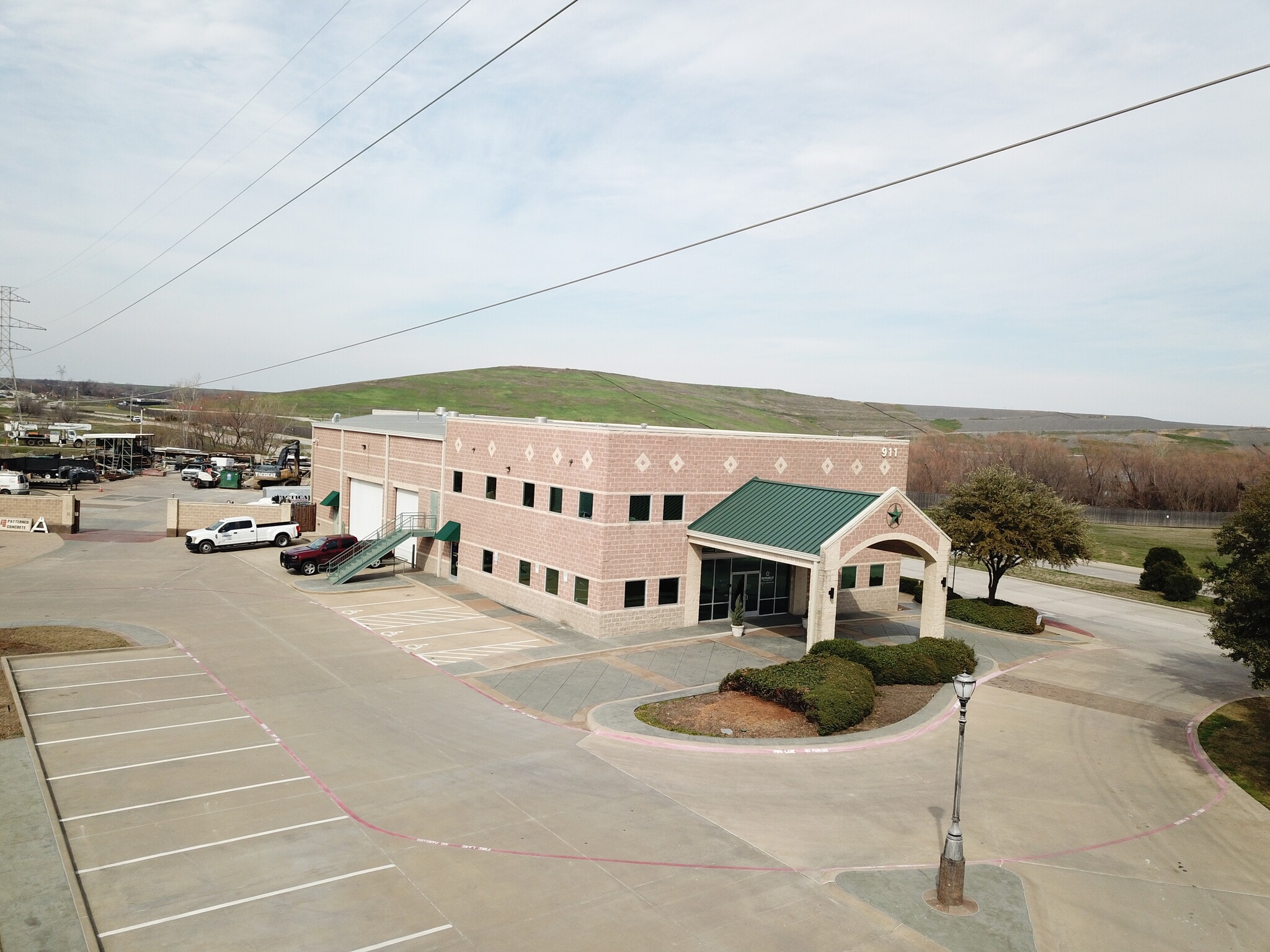911 E Highway 121, Lewisville, TX for lease Primary Photo- Image 1 of 6