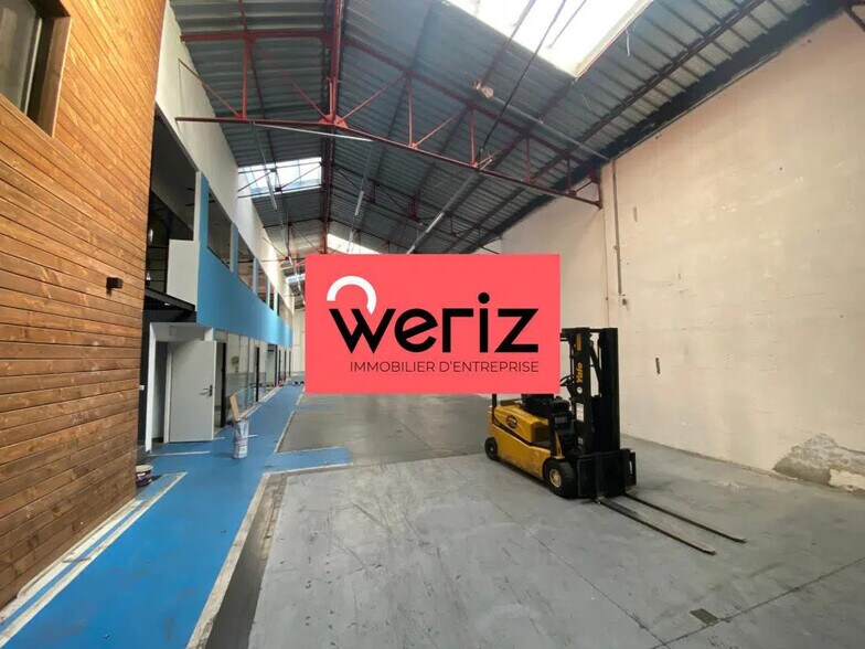 Office in Marseille for lease - Interior Photo - Image 2 of 6