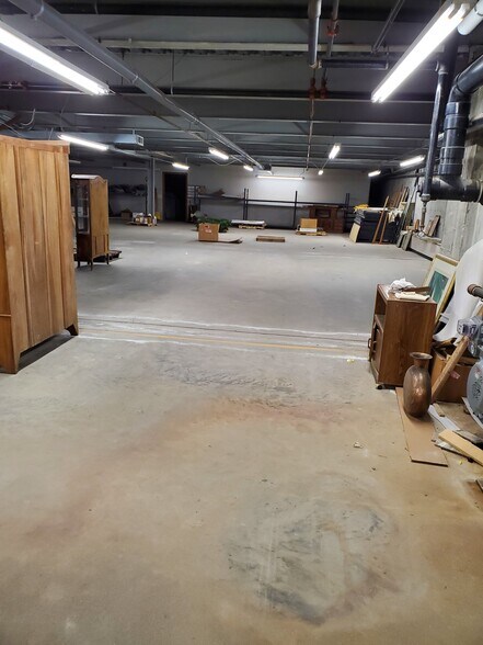 315 W Main St, Norwich, CT for lease - Interior Photo - Image 3 of 4