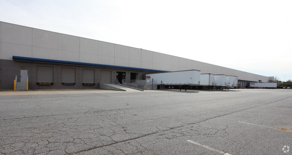 1300 Northbrook Pky, Suwanee, GA for lease - Building Photo - Image 2 of 14
