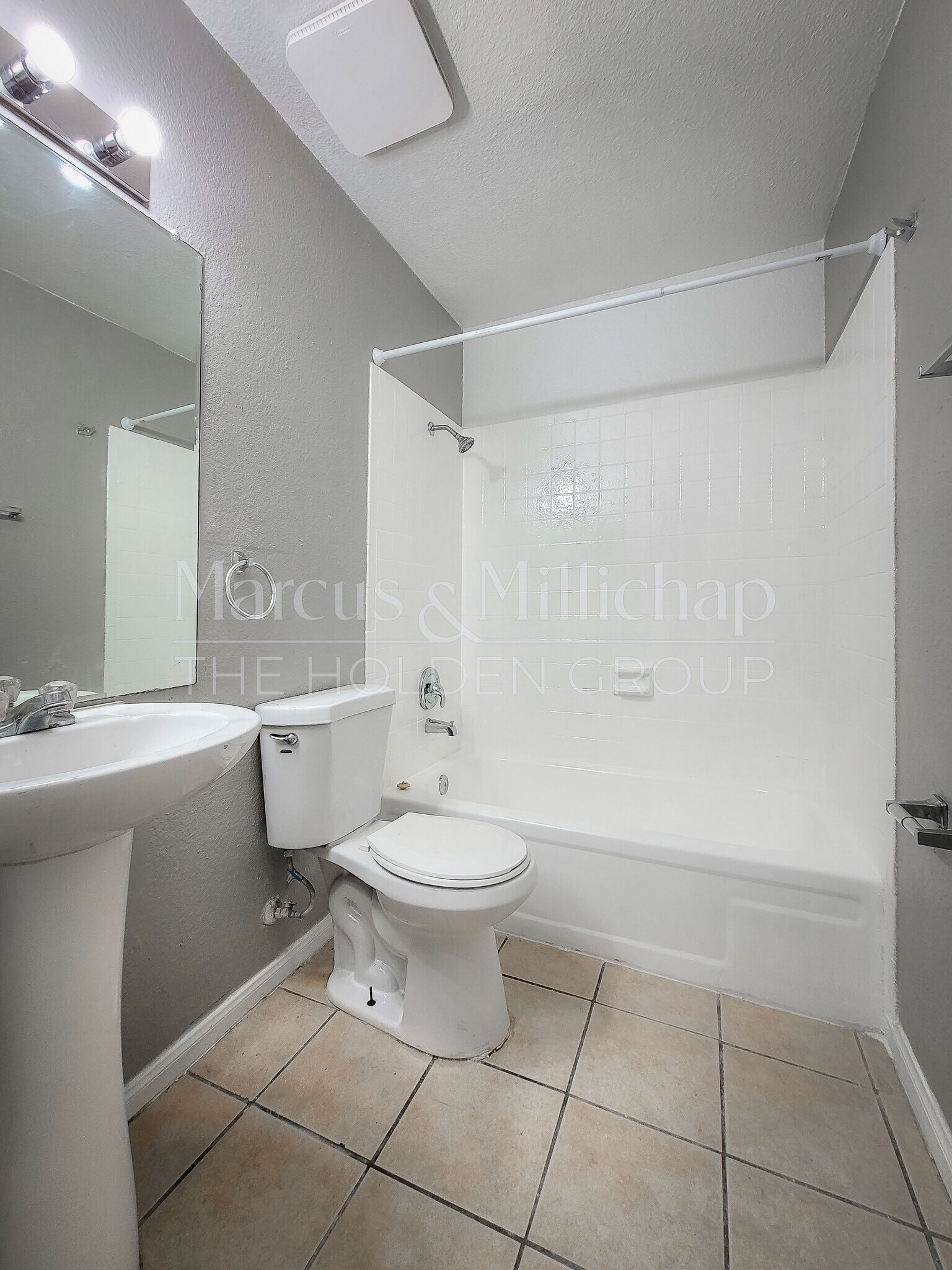 2780 Menlo Square Dr, Las Vegas, NV 89101 Multifamily for Sale