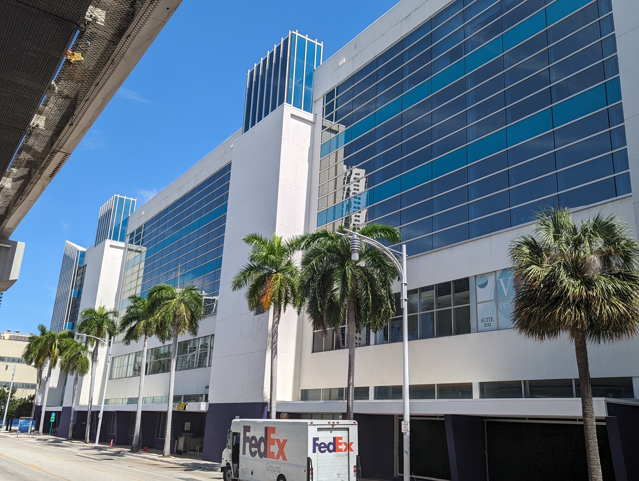 1501 Biscayne Blvd, Miami, FL for lease Building Photo- Image 1 of 34