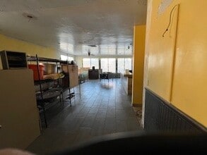 5345 Long Beach Blvd, Long Beach, CA for lease Interior Photo- Image 2 of 6