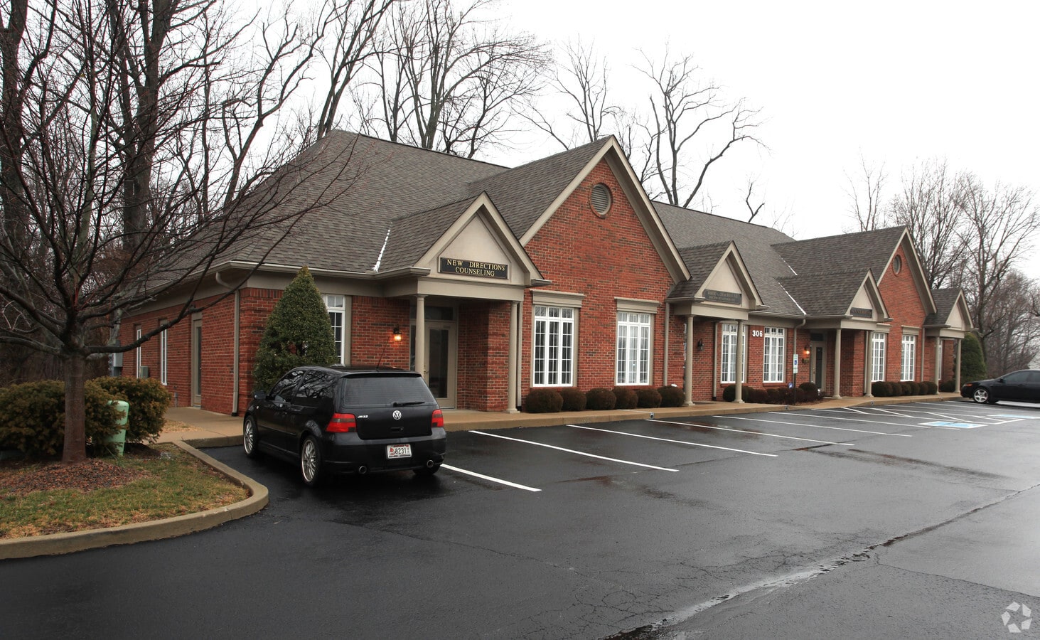306 Middletown Park Pl, Louisville, KY 40243