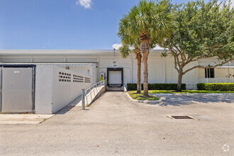 3910-3980 RCA Blvd, Palm Beach Gardens, FL for lease Building Photo- Image 2 of 2