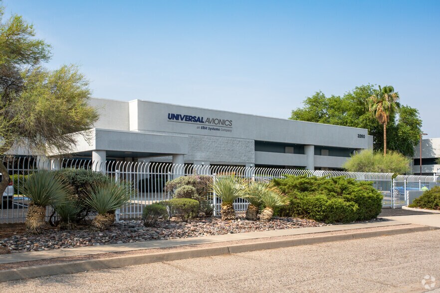 3260 E Universal Way, Tucson, AZ for sale - Primary Photo - Image 1 of 1