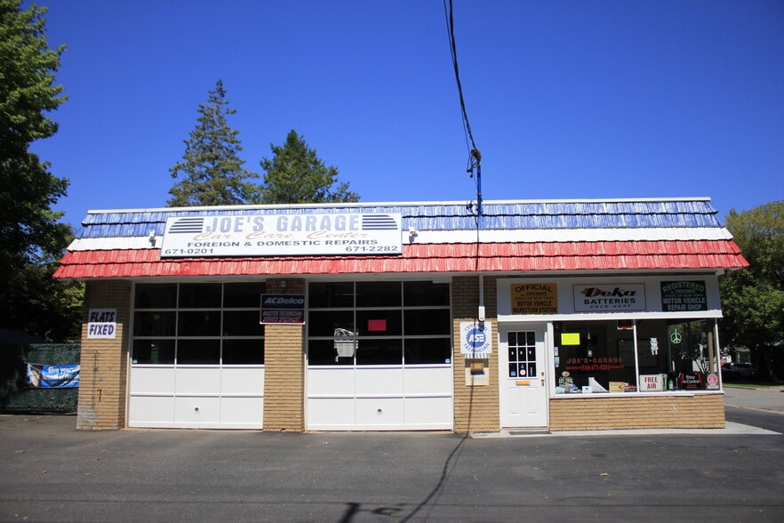 244 Forest Ave, Locust Valley, NY for sale - Primary Photo - Image 1 of 1