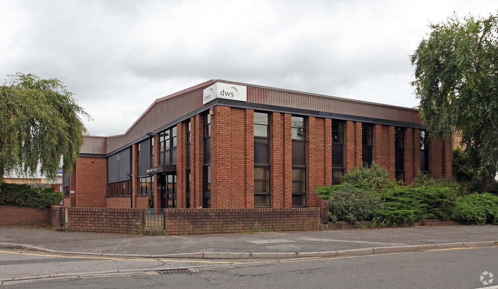 Abbey Barn Rd, High HP11 1RP House