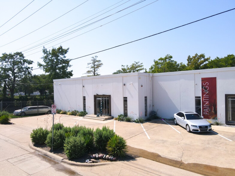 2833 Irving Blvd, Dallas, TX for sale - Primary Photo - Image 1 of 8