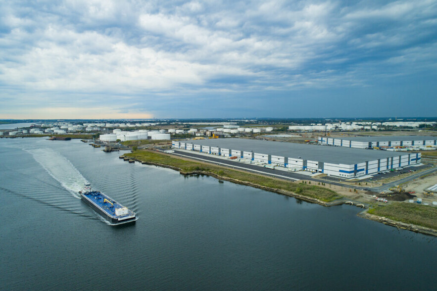600 Linden Logistics Way, Linden, NJ for sale - Building Photo - Image 1 of 1