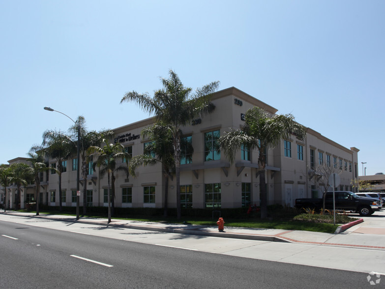 230 S Main, Orange, CA for lease - Primary Photo - Image 1 of 3