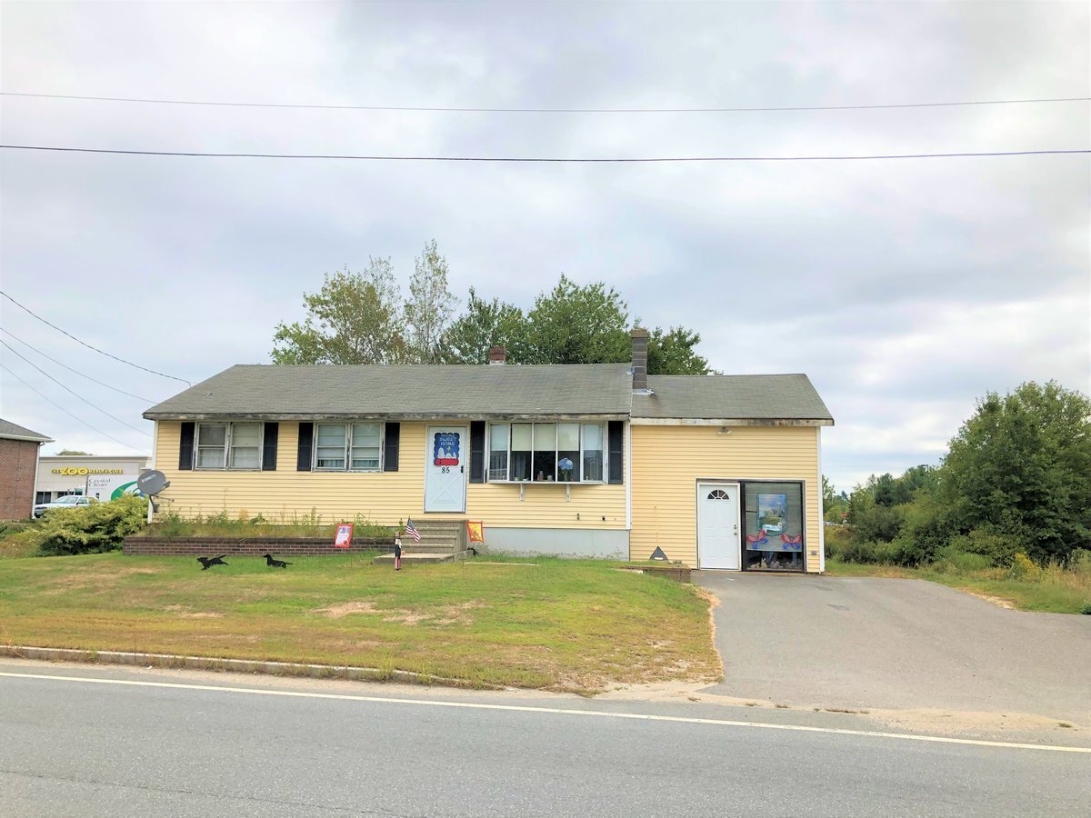 85 Calef Hwy, Epping, NH for sale Primary Photo- Image 1 of 1