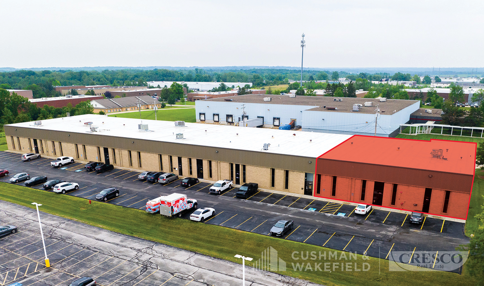 6661 Cochran Rd, Solon, OH for lease - Building Photo - Image 1 of 5