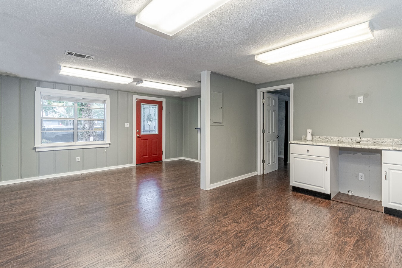 2793 Fernwood Rd, Biloxi, MS 39531