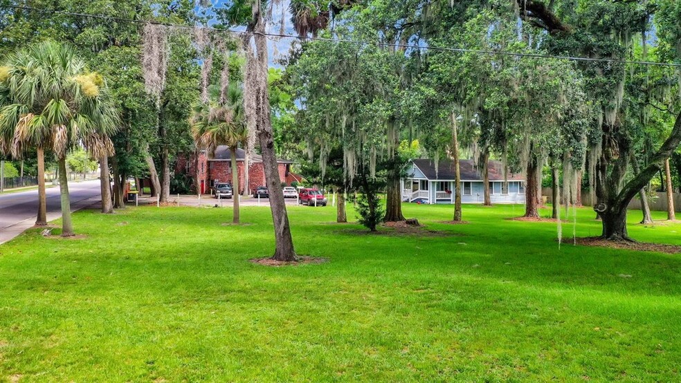 2325-2353 Spring Park Rd, Jacksonville, FL for sale - Primary Photo - Image 1 of 13