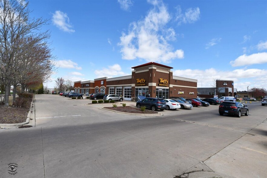 1551 Highway 34, Oswego, IL for lease - Building Photo - Image 1 of 6